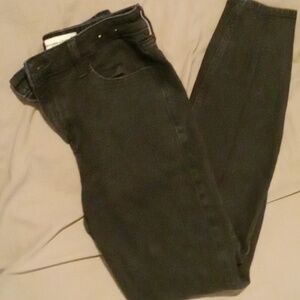 Black, high rise, skinny jeans
